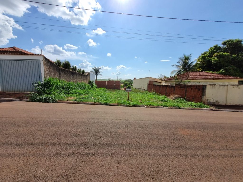 Lote excelente na prainha em Itapuí