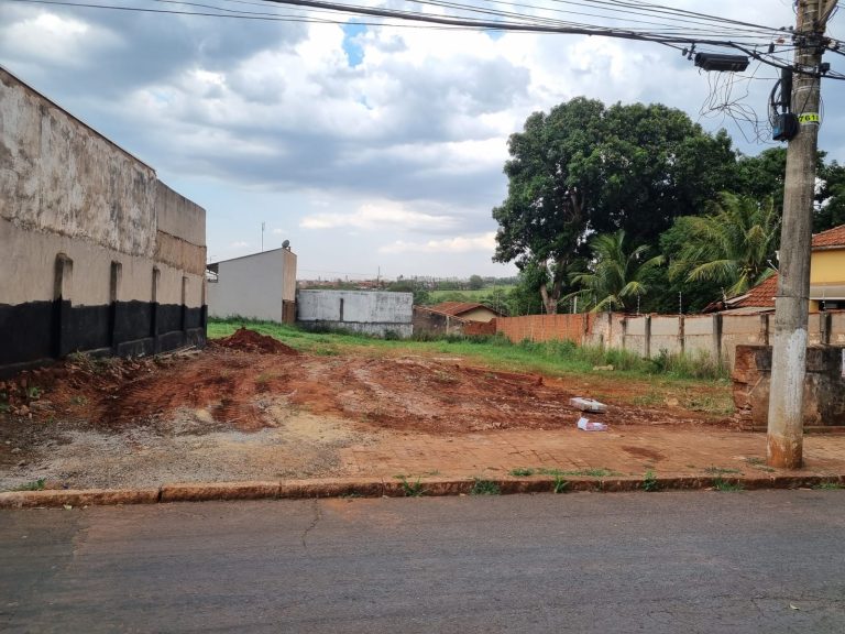 terreno-no-centro-02
