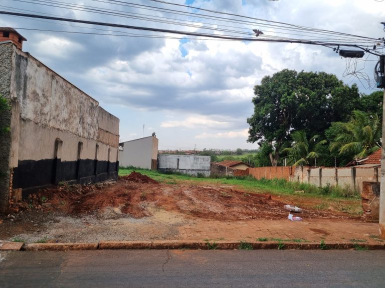 terreno-no-centro-04