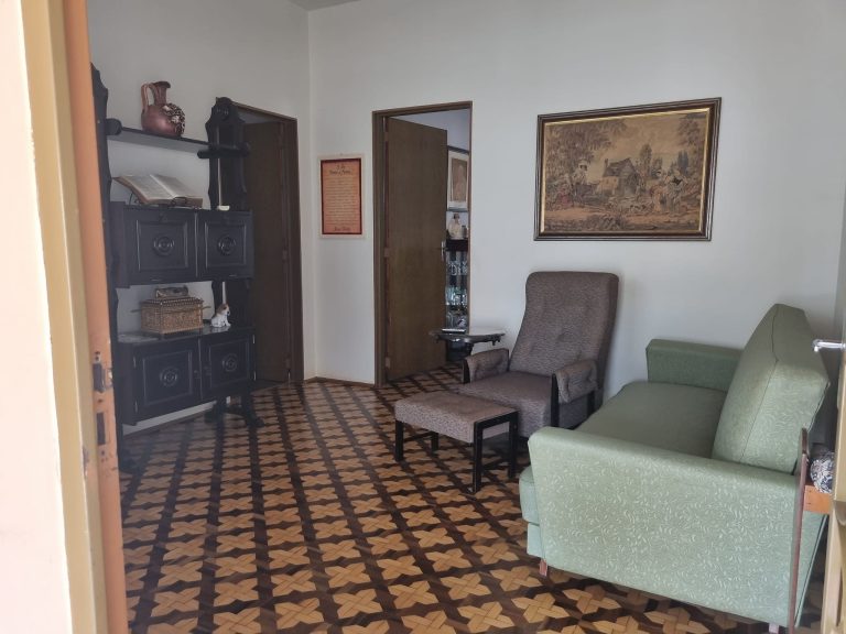 casa-no-centro-de-itapui-07