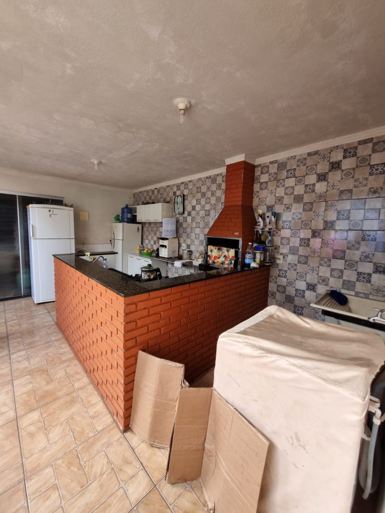 Casa com 2 Imóveis e 192 m² Construídos no Centro | Itapuí/SP