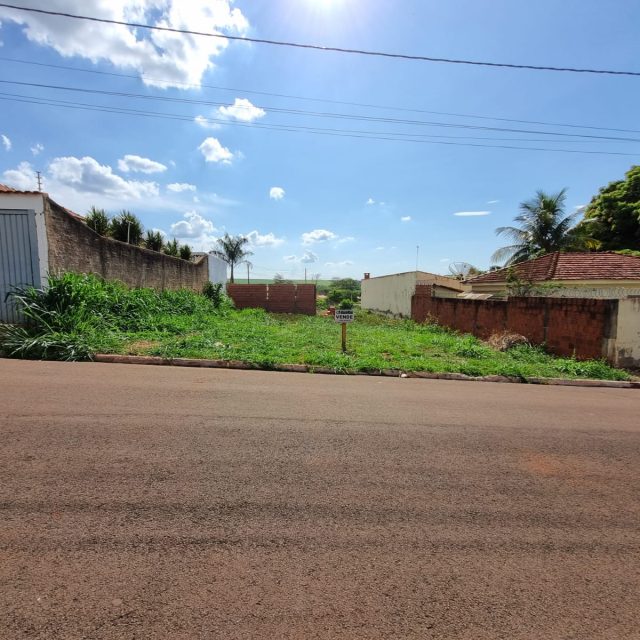 Lote excelente na prainha em Itapuí